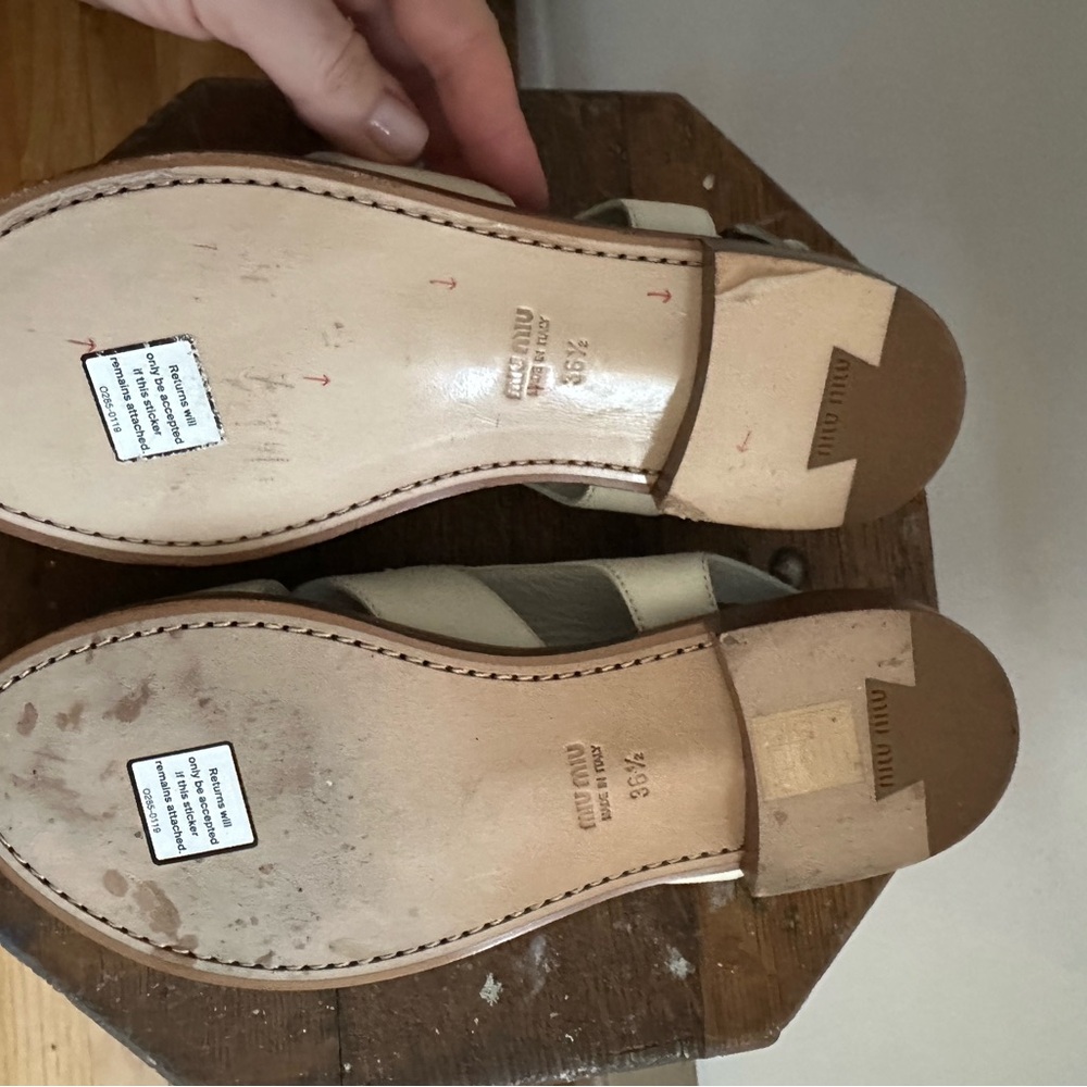 Miu Miu Women's Cream Sandals NWOT - Picture 6 of 6